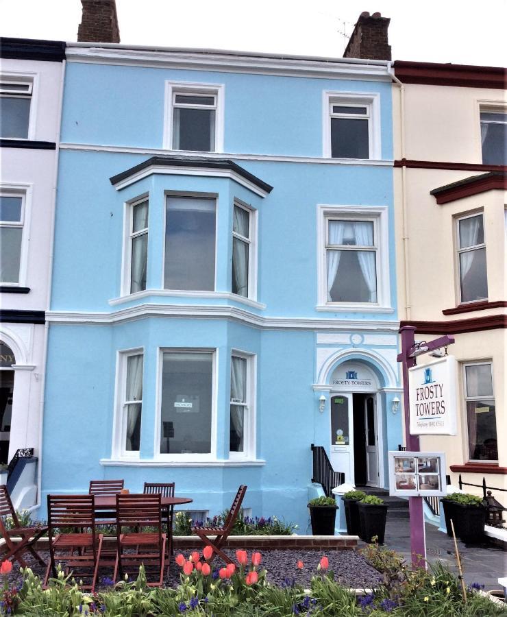 Frosty Towers Bed & Breakfast Llandudno Bagian luar foto