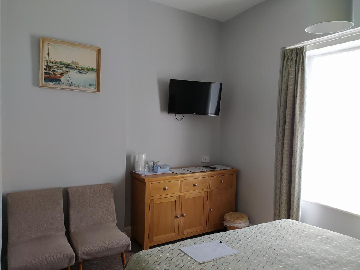 Frosty Towers Bed & Breakfast Llandudno Bagian luar foto