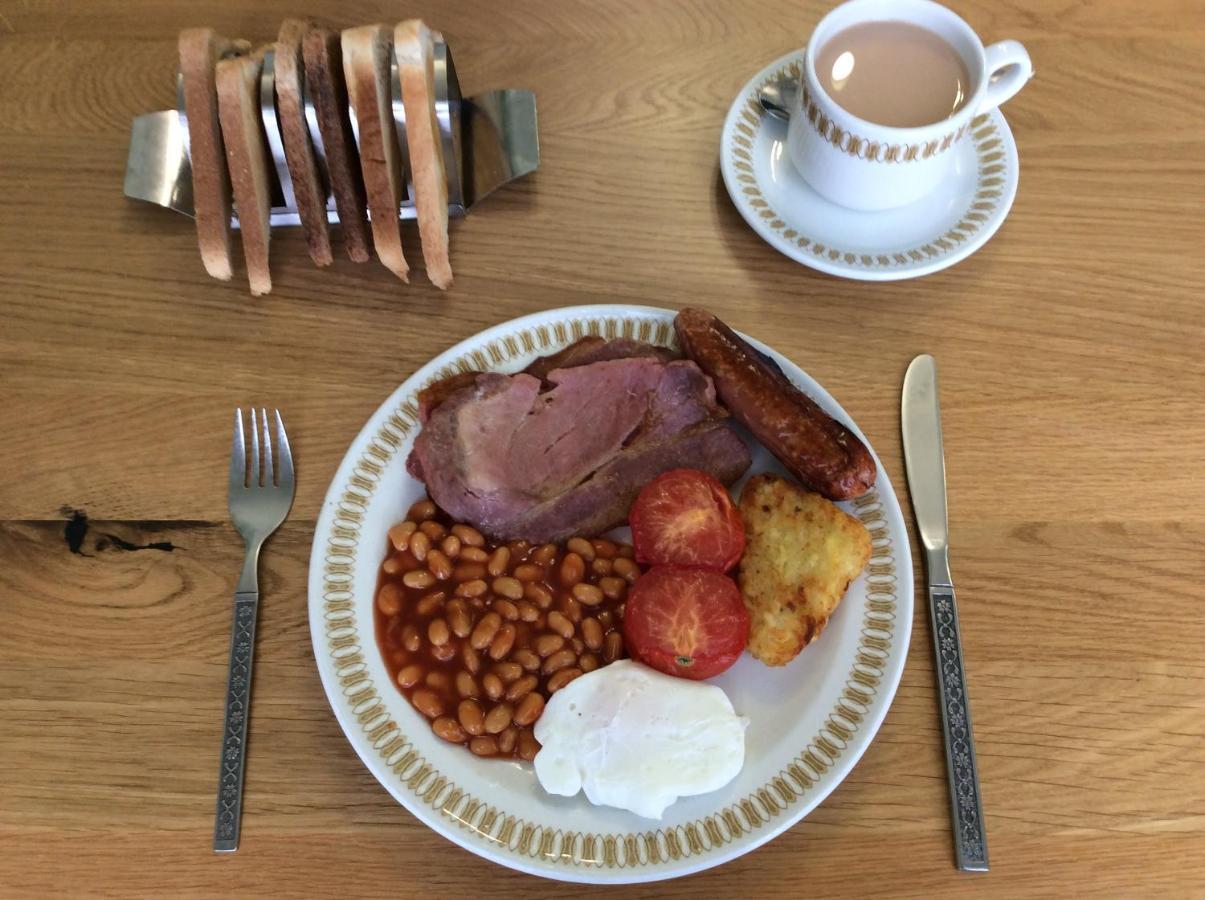 Frosty Towers Bed & Breakfast Llandudno Bagian luar foto