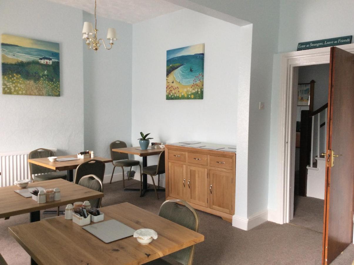 Frosty Towers Bed & Breakfast Llandudno Bagian luar foto
