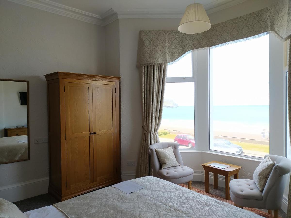 Frosty Towers Bed & Breakfast Llandudno Bagian luar foto